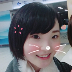 momo2323
