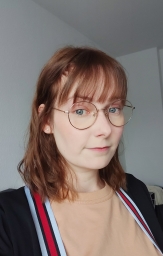 vicki_
