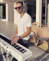 andre_danielian