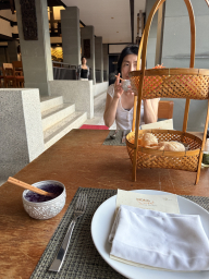yuan_sg